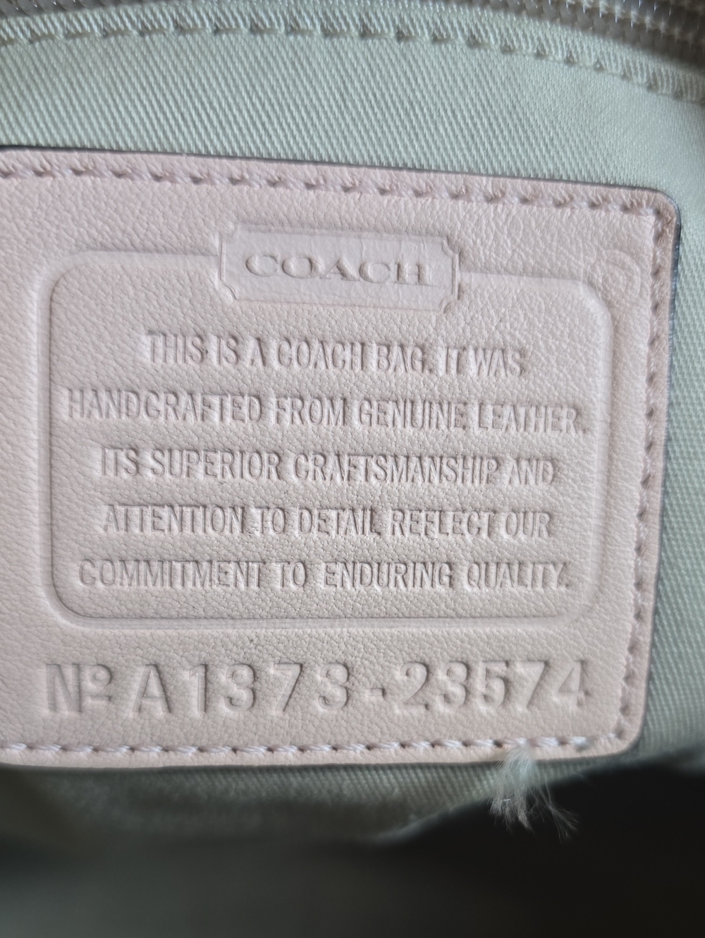 Coach Satchel - Picture 11 of 12